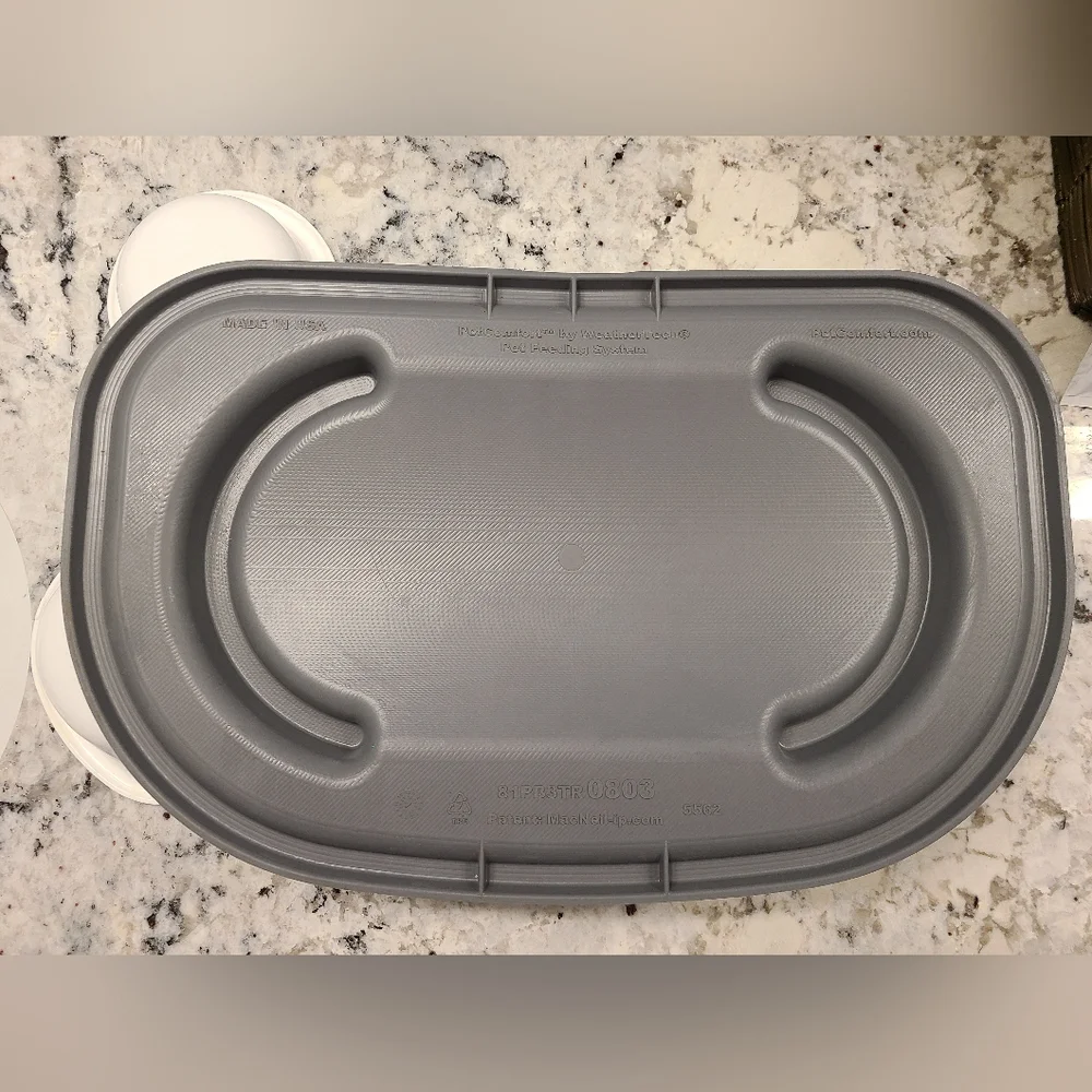 WeatherTech Elevated Pet Feeding System